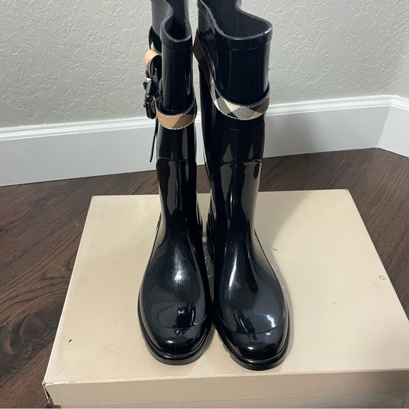 Burberry Kenyon Nova Rainboots Size 8 - Picture 6 of 16